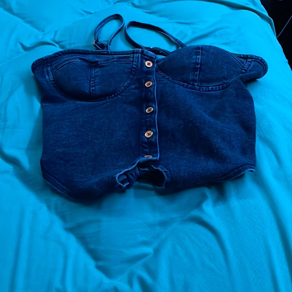crop top size xs